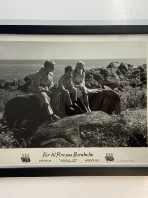 Far til Fire På Bornholm - Originalt Lobbyfoto 1959